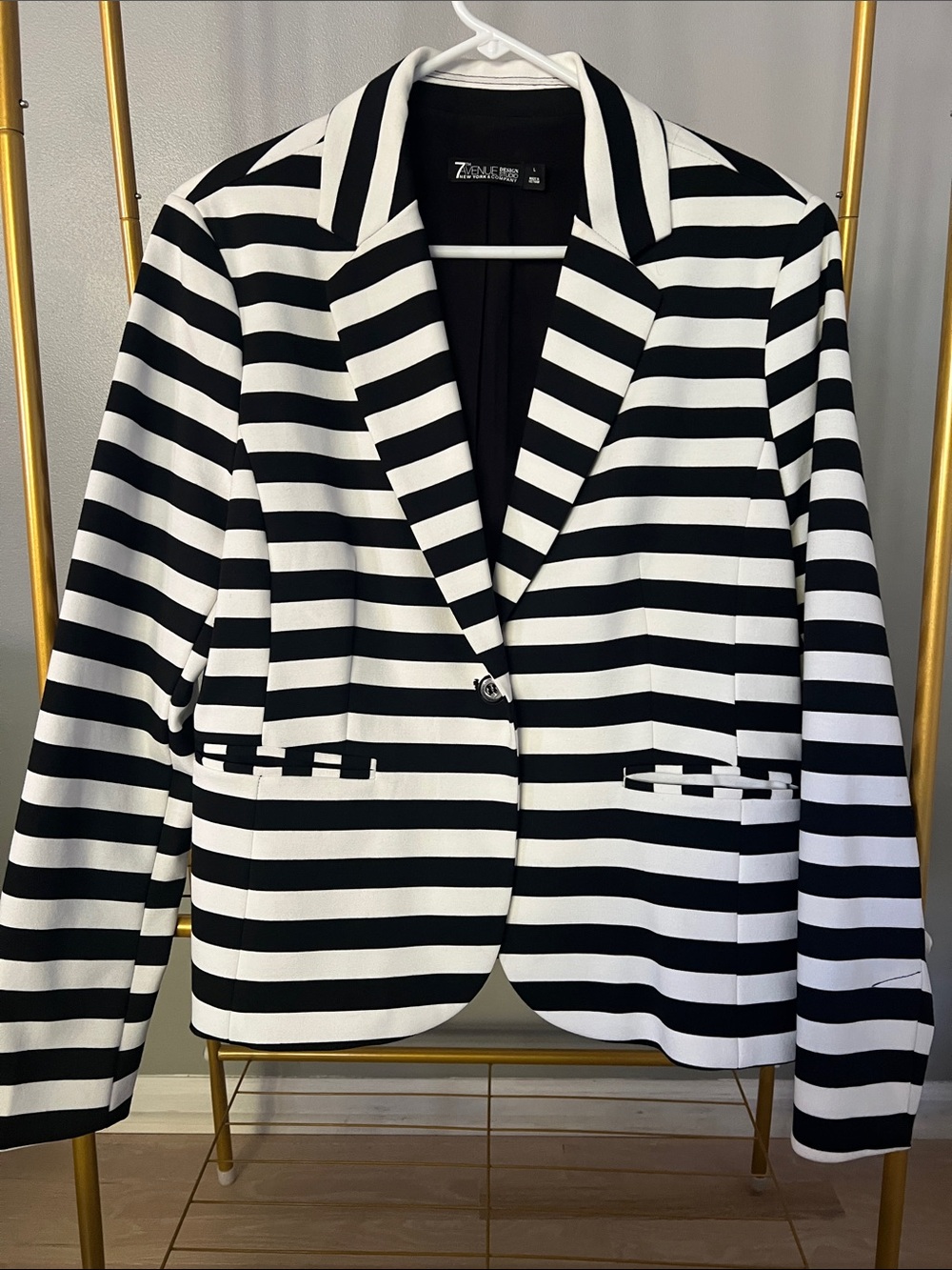 New York & ConpanyWomen’s Black & White Striped Blazer - Classic Tailored Jacket